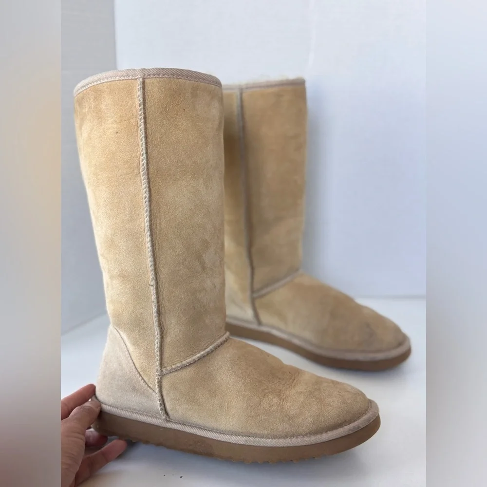UGG 5815 Classic Tall Tan Suede Sheepskin Warm Winter Boots Women’s Size 7